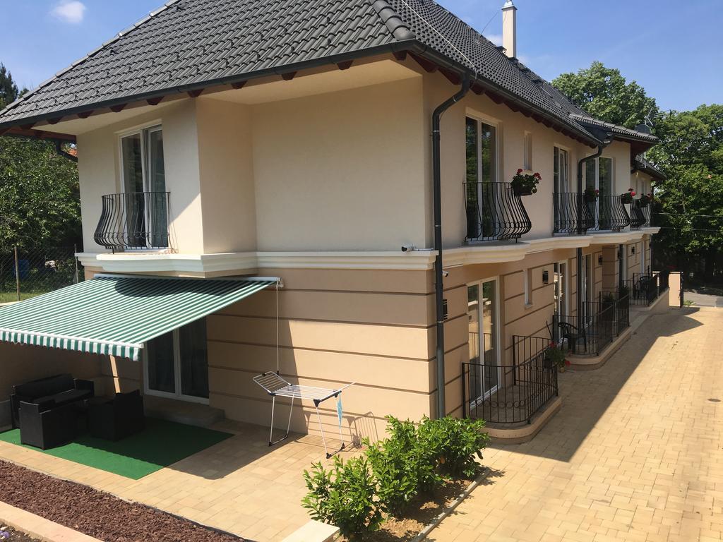 Villa Mona Lisa Heviz Bagian luar foto